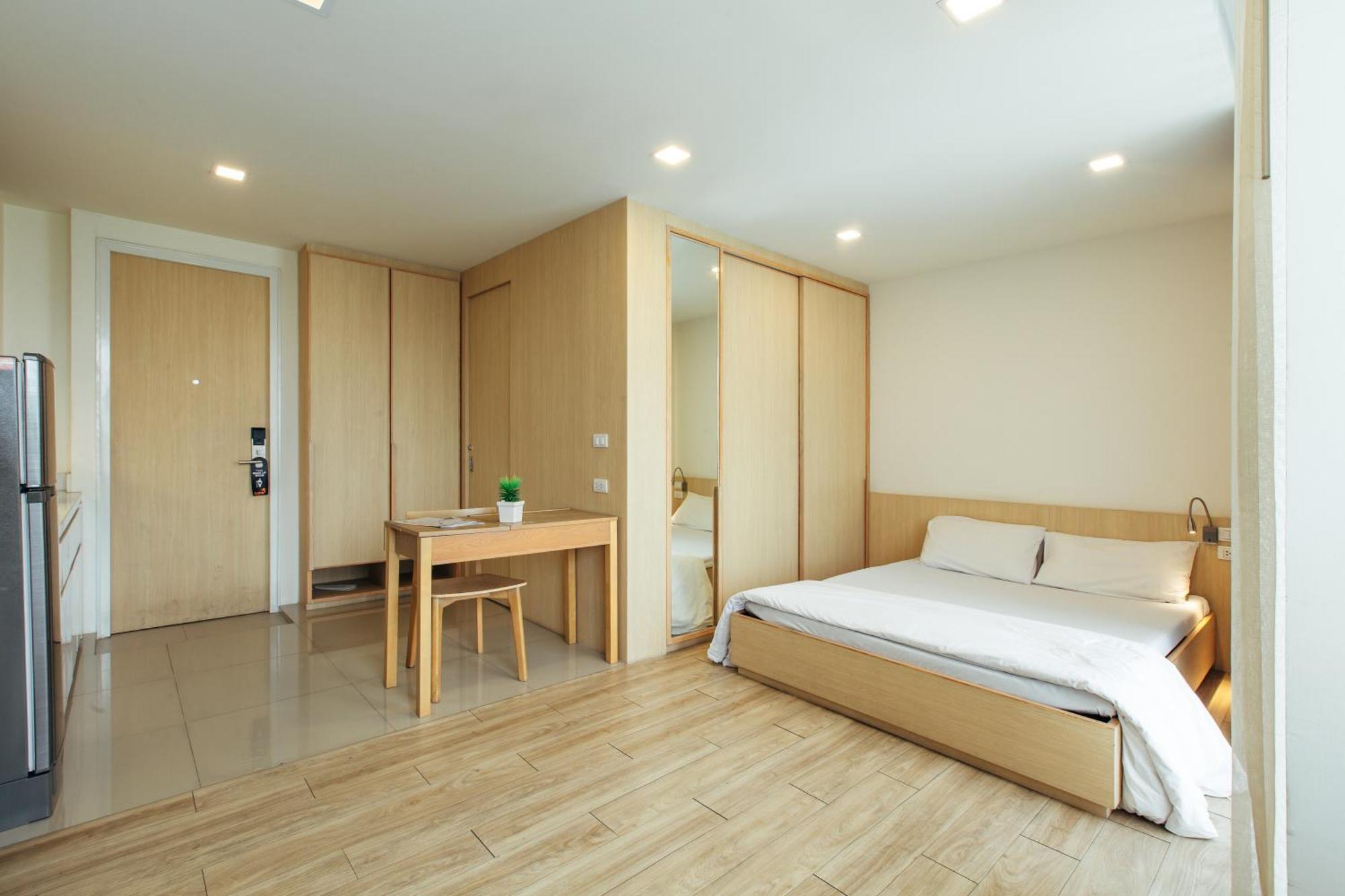 Karin Hotel & Service Apartment - Sha Extra Plus Si Racha Exteriör bild