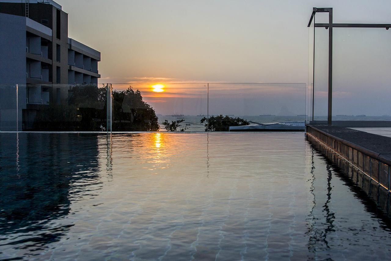 Karin Hotel & Service Apartment - Sha Extra Plus Si Racha Exteriör bild