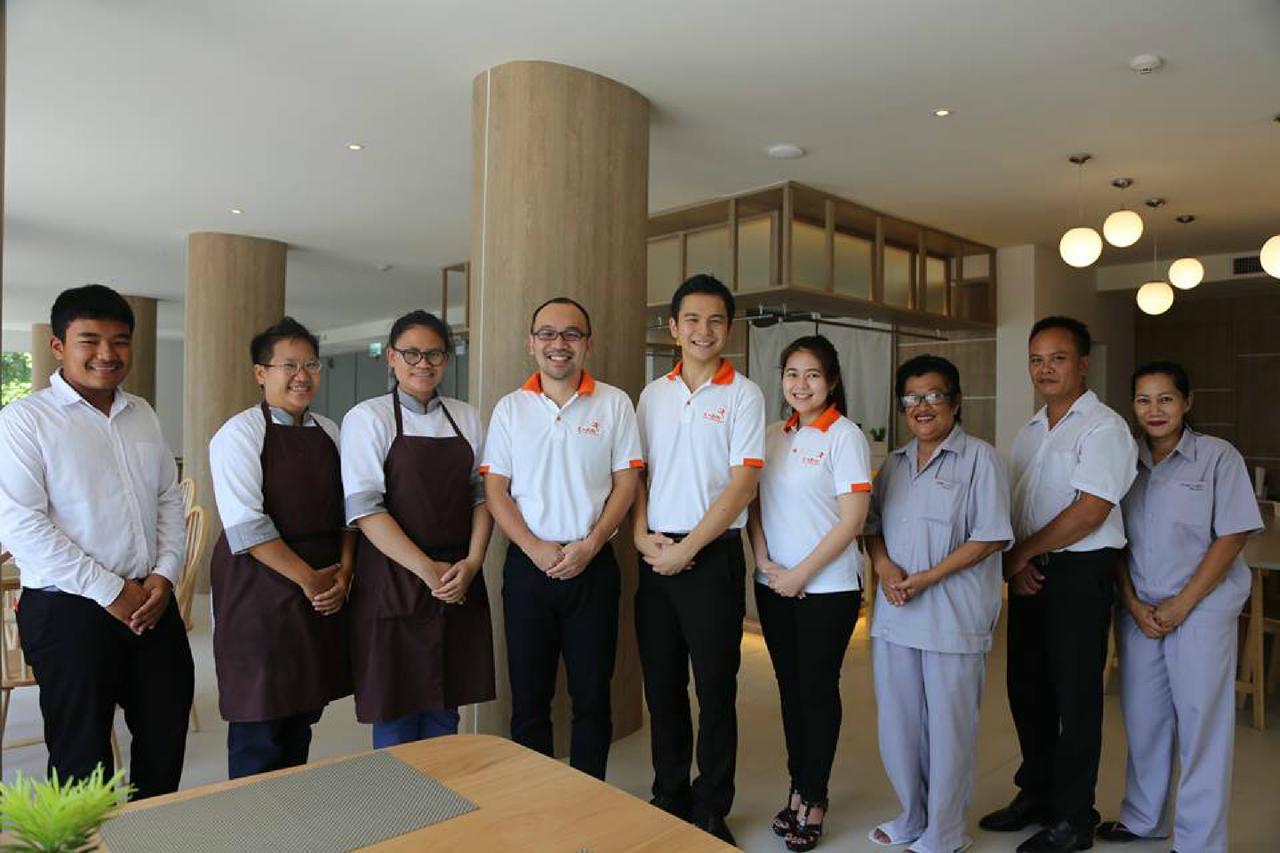 Karin Hotel & Service Apartment - Sha Extra Plus Si Racha Exteriör bild